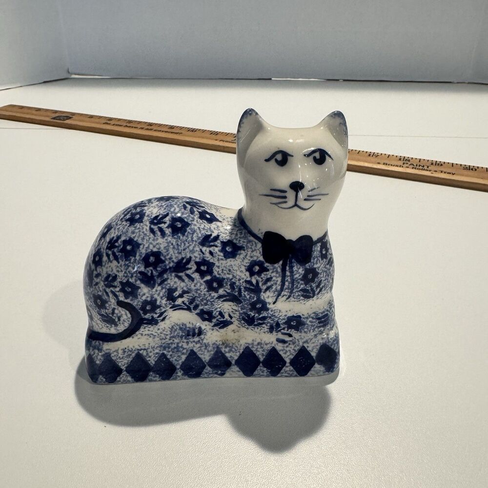 Vintage Mooorland Staffordshire Chelsea Works Burlslem Pottery Cat Floral